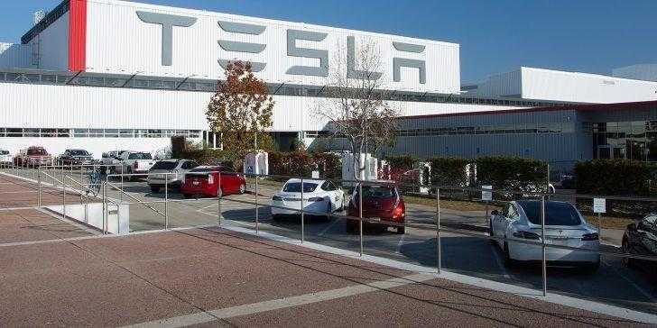Tesla Hava Kirliliğine Yol Açtığı İçin Ceza Yedi