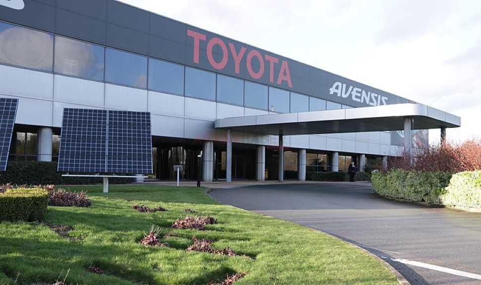 Airbag Sensörü Hatası Nedeni ile Toyota Araçlarını Geri Çağırıyor