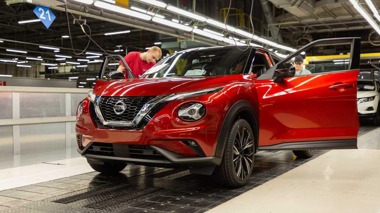 Nissan İspanya ve İngiltere'deki Tesisleri Tekrar Açıyor